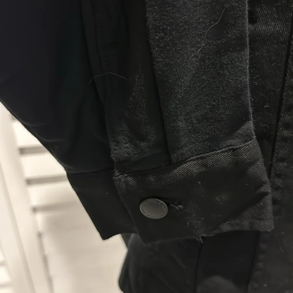 Belle by Kim Gravel NWOT Jacket in a combination of black denim/ Cotton Sleeves. - Picture 3 of 9